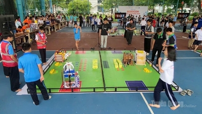 Tim Robocon Sekolah Menengah Le Quy Don berhasil masuk ke dalam 8 tim terkuat di tingkat nasional.