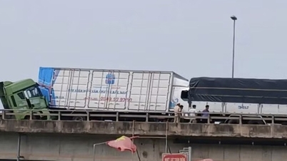 تسبب حادث تصادم بين أربع سيارات على الطريق السريع الوطني رقم 1 في جيا لاي في شلّ حركة المرور لساعات.