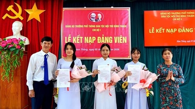Tạo nguồn đảng viên trẻ từ học sinh trung học phổ thông