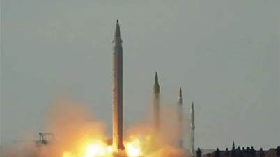Iran melancarkan serangan 'Operasi Kemenangan' terhadap sejumlah pangkalan Israel.