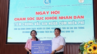 300 liều vaccine cúm đến với người dân phường Bình Tây, TPHCM