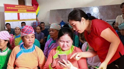 Membuka "sirkuit digital" dari desa-desa dan dusun-dusun kecil.