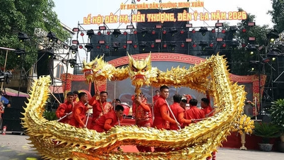 Espaço cultural e religioso ao longo do rio Lo: O entrelaçamento da espiritualidade sagrada e dos marcos históricos no bairro de Minh Xuan, província de Tuyen Quang.