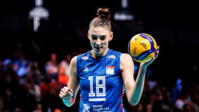 The unbelievable collapse of the team that once dominated women's volleyball.