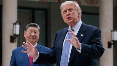 Os EUA adicionam Alibaba, Baidu e BYD a uma lista de empresas que apoiam os militares chineses; Pequim reage.