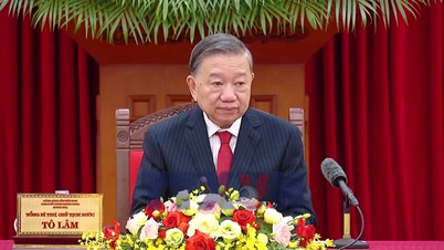 ศึกษาค้นคว้าประเด็นใหม่ๆ ในยุคสมัยและปัญหาเร่งด่วนของประเทศ