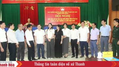 Provincial People's Council representatives meet with voters in electoral district No. 26.