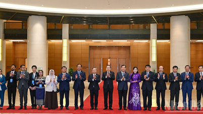 [Foto] Předseda Národního shromáždění Tran Thanh Man přijal delegaci vedoucích představitelů měst ASEAN