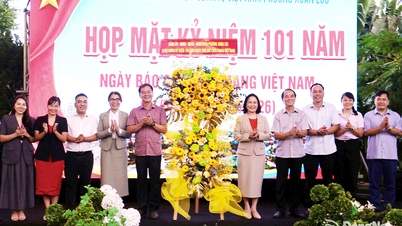 ซวนล็อกจัดงานเพื่อรำลึกถึงวันครบรอบ 101 ปีของวันสื่อมวลชนปฏิวัติเวียดนาม
