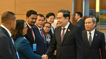 Der Vorsitzende der Nationalversammlung, Tran Thanh Man, sagte: „Die Städte der ASEAN-Staaten müssen Vorreiter in Sachen Innovation und digitaler Transformation sein.“