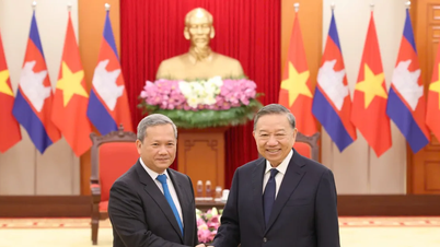 Vietnam and Cambodia agree to cooperate closely in regional and international forums.