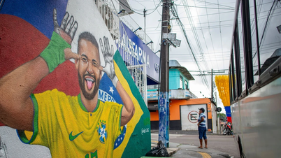 VM-stemningen gjennomsyrer de brasilianske slumområdene.