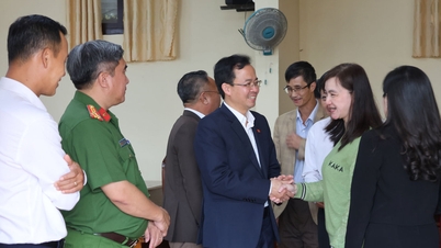 Leaders of Xuan Huong ward, Da Lat, inspect preparations for the 2026 High School Graduation Examination.
