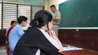 Na cidade de Ho Chi Minh, oito candidatos fizeram o exame em uma sala separada, com o fiscal escrevendo as respostas para eles.