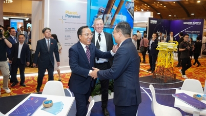 PTSC prezentuje możliwości inżynierii morskiej Wietnamu na Szczycie Energii Wiatrowej APAC 2026.