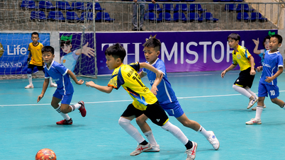 Les équipes d'enfants d'An Chau, Hoang Mai, Thanh Vinh et Quynh Thang se sont qualifiées pour les huitièmes de finale.