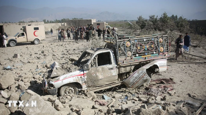 Pakistan kembali melancarkan serangan udara di Afghanistan, menyebabkan banyak korban jiwa.