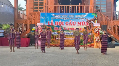 Sekolah Menengah Atas Etnis Ba Ria - Vung Tau sedang merekrut 175 siswa untuk kelas satu.