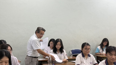 Ho Chi Minh-stad: Implementatie van het bevorderingsproces voor leerkrachten.