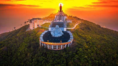 Perencanaan kota Tan Ninh, dengan Gunung Ba Den sebagai destinasi wisata utama di wilayah Tenggara.