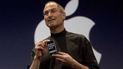 Steve Jobs: Pria yang membawa Apple dari sebuah garasi kecil menjadi ikon teknologi global.