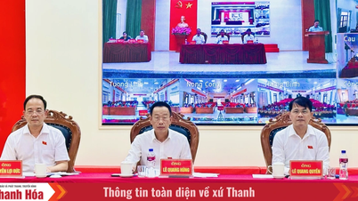 Provincial People's Council representatives meet with voters in electoral district No. 18.