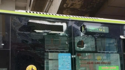 هانوی: خواستار پیشرفت در بازرسی و حل و فصل حادثه سقوط خمپاره در ایستگاه وان خه هستیم.