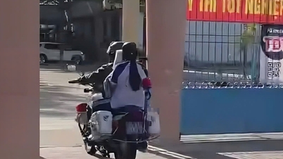 تلقت طالبة مساعدة طارئة من الشرطة بسبب خطأ في جدول امتحانات التخرج من المدرسة الثانوية.
