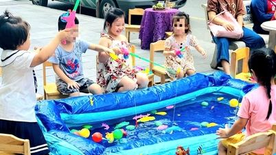 Reddingsvesten en draagbare zwembaden zijn deze zomer erg populair.