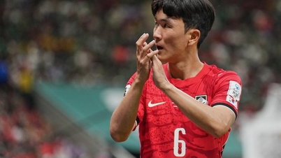 ฮวาง อิน-บอม - "ปรมาจารย์" ผู้ที่จะนำทีมชาติเกาหลีใต้ไปสู่ความสำเร็จอันยิ่งใหญ่ในฟุตบอลโลก 2026