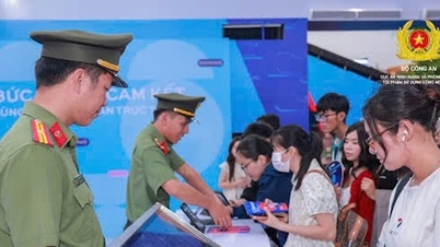 Puluhan ribu orang merasakan dampak "Tembok Keamanan Siber".