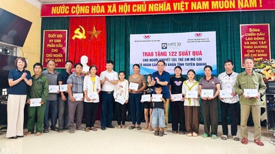 Trao 150 suất quà cho người khuyết tật, trẻ em mồ côi có hoàn cảnh khó khăn tỉnh Tuyên Quang