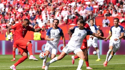 Cyle Larin: Người hùng “cứu rỗi” ĐT Canada có gì đặc biệt?