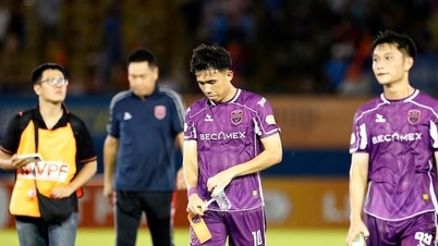 El Becamex Ho Chi Minh City se enfrenta a una fuga de jugadores estrella tras su descenso.