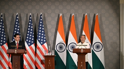 Indien protesterer mod USA efter angreb på fragtskibe i Omanbugten, der dræbte tre sømænd.