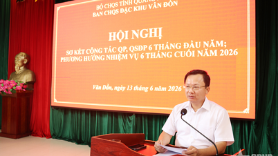 The Military Command of Van Don Special Zone held a review meeting on local defense and military work for the first six months of 2026.