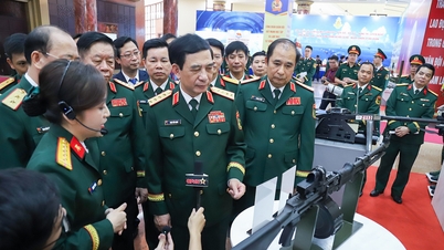 Jeneral Phan Van Giang mencadangkan dasar-dasar untuk menarik pakar berteknologi tinggi.