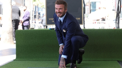 David Beckham receives a star on the Hollywood Walk of Fame; his eldest son did not attend to congratulate him.