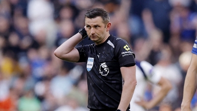 Piala Dunia mengalami gangguan besar pertamanya: FIFA mengganti seluruh tim wasit karena... cedera.