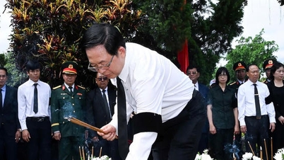 Varapääministeri Ho Quoc Dung osallistui 18 marttyyrin muistotilaisuuteen.