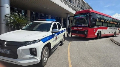 Quang Tri: Polis trafik membantu wanita hamil yang sedang bersalin sampai ke hospital dengan selamat.