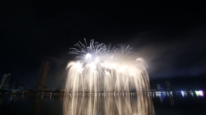 DIFF 2026, mede georganiseerd door Sun Group, beleeft zijn derde avond: Japan en Italië vertellen verhalen over "Cultuur" door middel van spectaculaire vuurwerkshows.