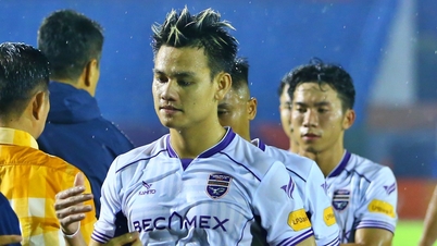 Ho Tan Tai parted ways with Becamex Ho Chi Minh City after the team was relegated.