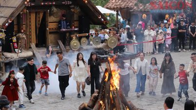 Pertukaran budaya unik yang menampilkan muzik gong di tengah-tengah Da Lat.