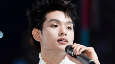 Dàn anh trai, em xinh đổ bộ concert Thanh xuân