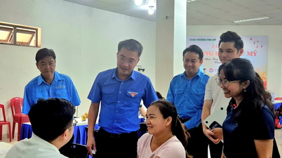 Khám miễn phí cho hàng nghìn người tại Ngày hội Thanh niên công nhân