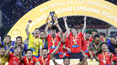 ทีมตำรวจนครโฮจิมินห์ 'พิชิต' สนามกีฬานิงบิงห์ คว้าแชมป์ฟุตบอลชิงแชมป์แห่งชาติ