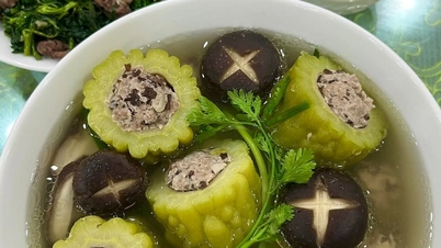 Peria menyejukkan badan dan menyahtoksik, tetapi terdapat 3 kumpulan orang yang tidak boleh memakannya.