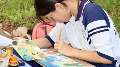 Không giao trẻ em cho mạng xã hội: 'Lướt một lúc là hết cả ngày'