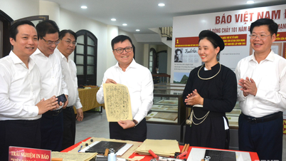 Seminarium na temat gazety Vietnam Independent